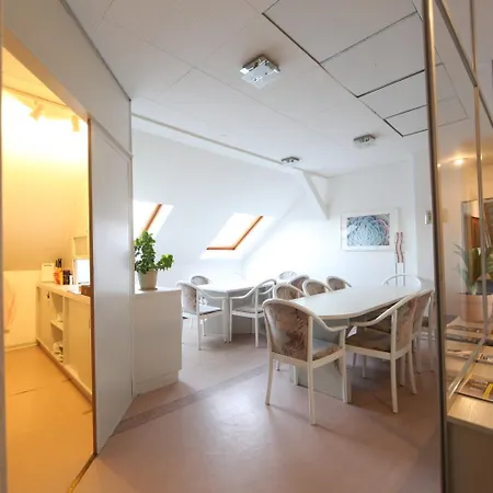 Sachsenallee Guest house 3*