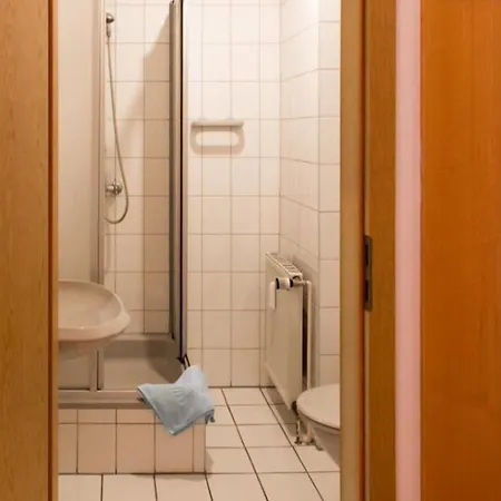 Sachsenallee Guest house 3*