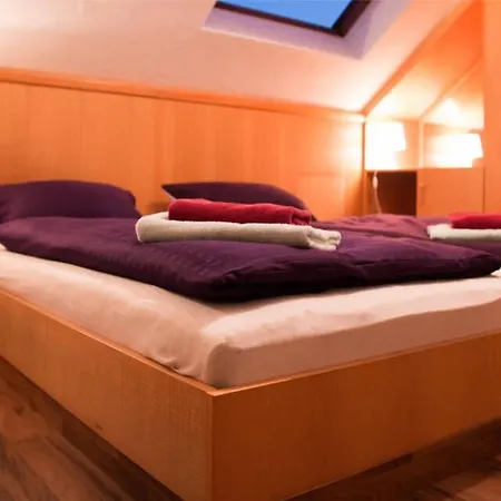 Guest house Sachsenallee 3*